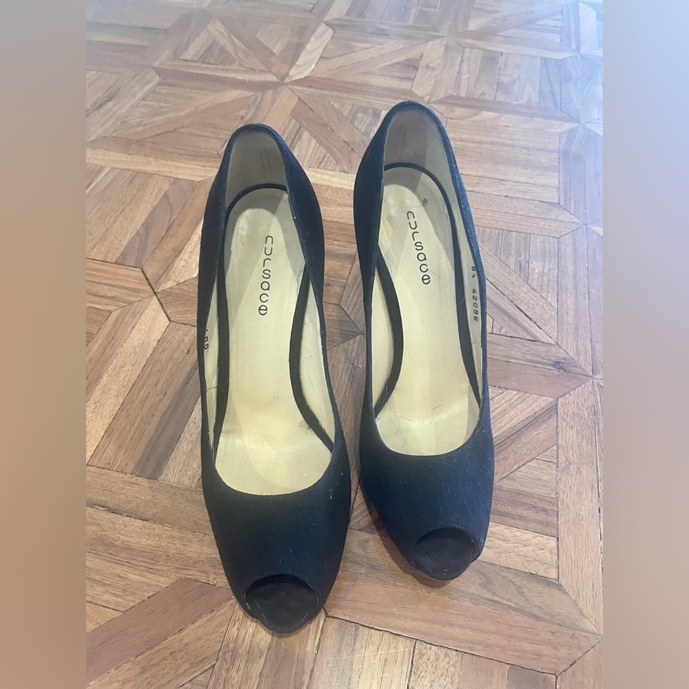 Nursace Heels